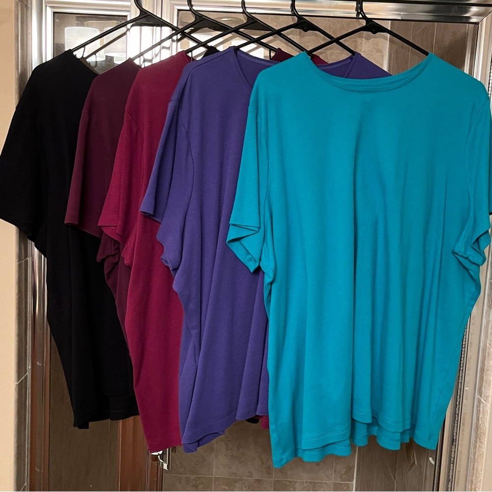 Pristine Condition! Bundle of (5) FIVE Cotton Solid Crew Short Sleeve Tops